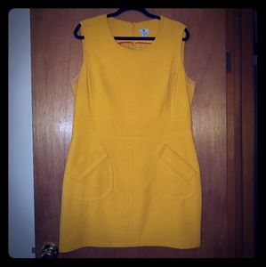 Dress with pockets (used)